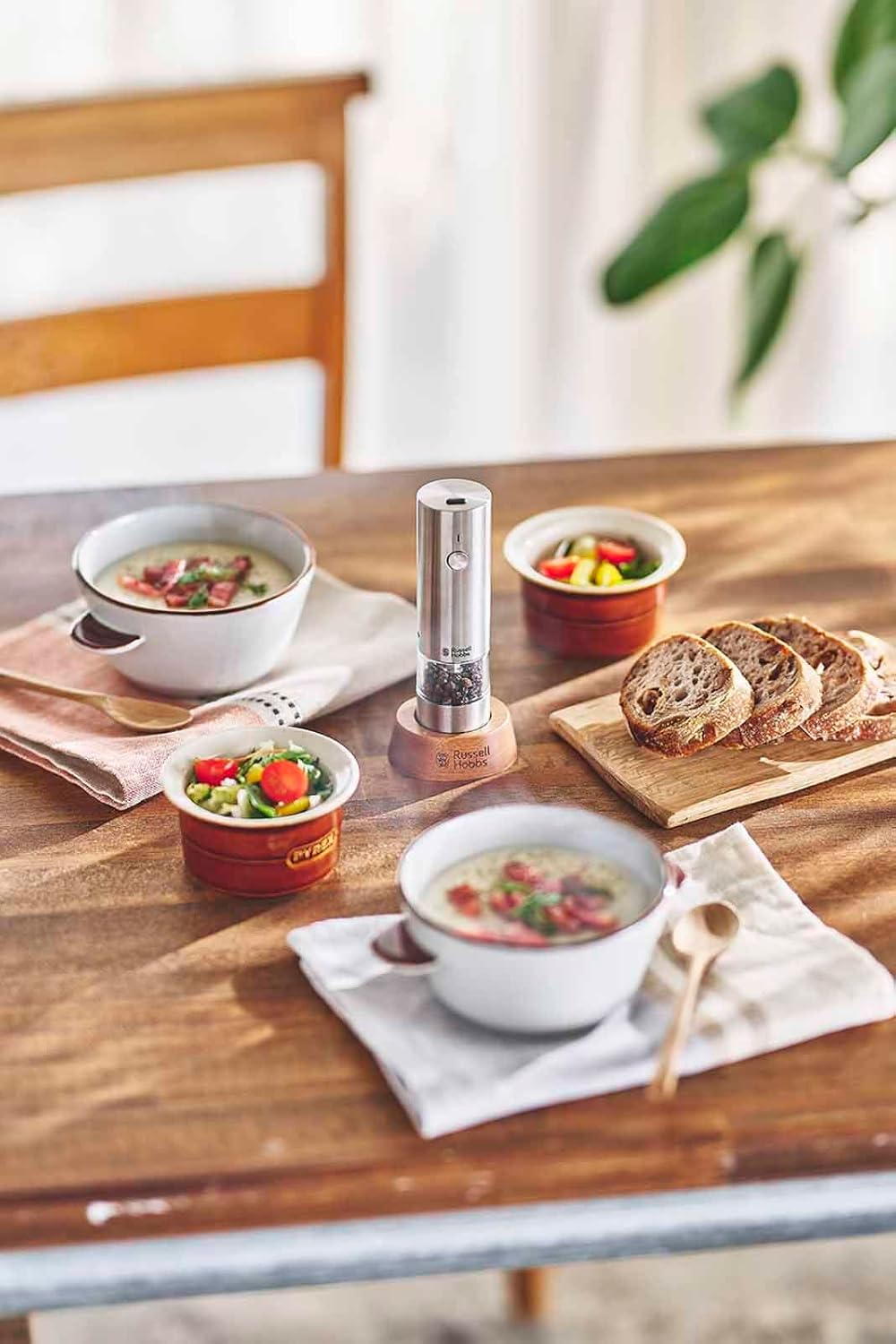 Russell Hobbs 電動研磨器 胡椒 岩鹽 2024新款 含底座 Type C 充電式 陶瓷刀盤 自動研磨器