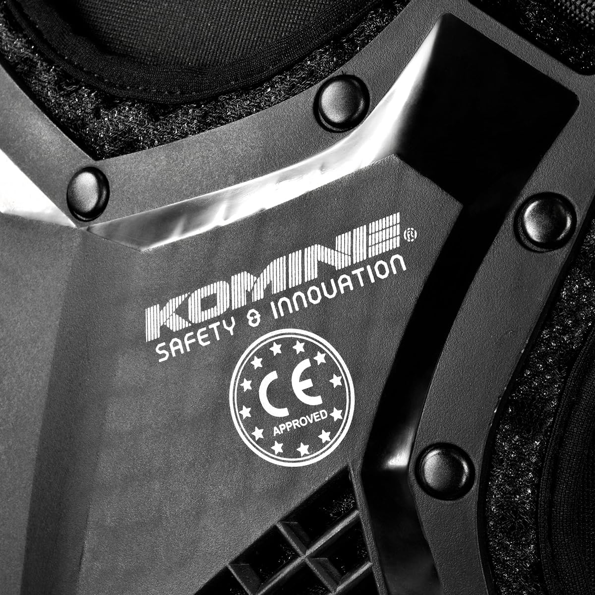 KOMINE SK-688 重機 護甲衣 背心式護甲 盔甲 護胸 護背 鎧甲 通勤 機車 摩托車 護具 護脊椎 日本